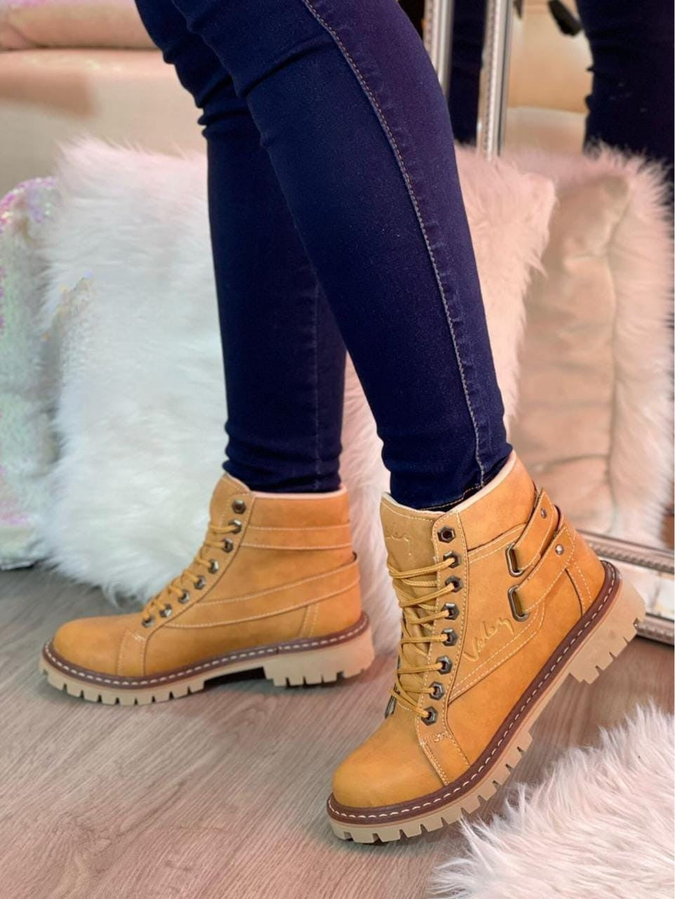 👢 Bota Vélez de Doble Correa (387486)