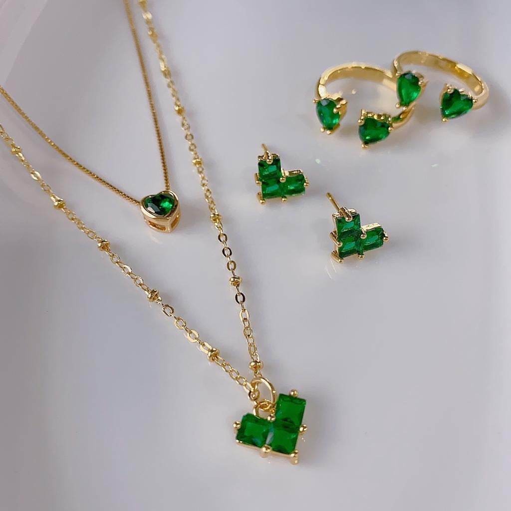 Combo de Accesorios Cover Gold – Cadena Doble, Anillo y Aretes (115898)