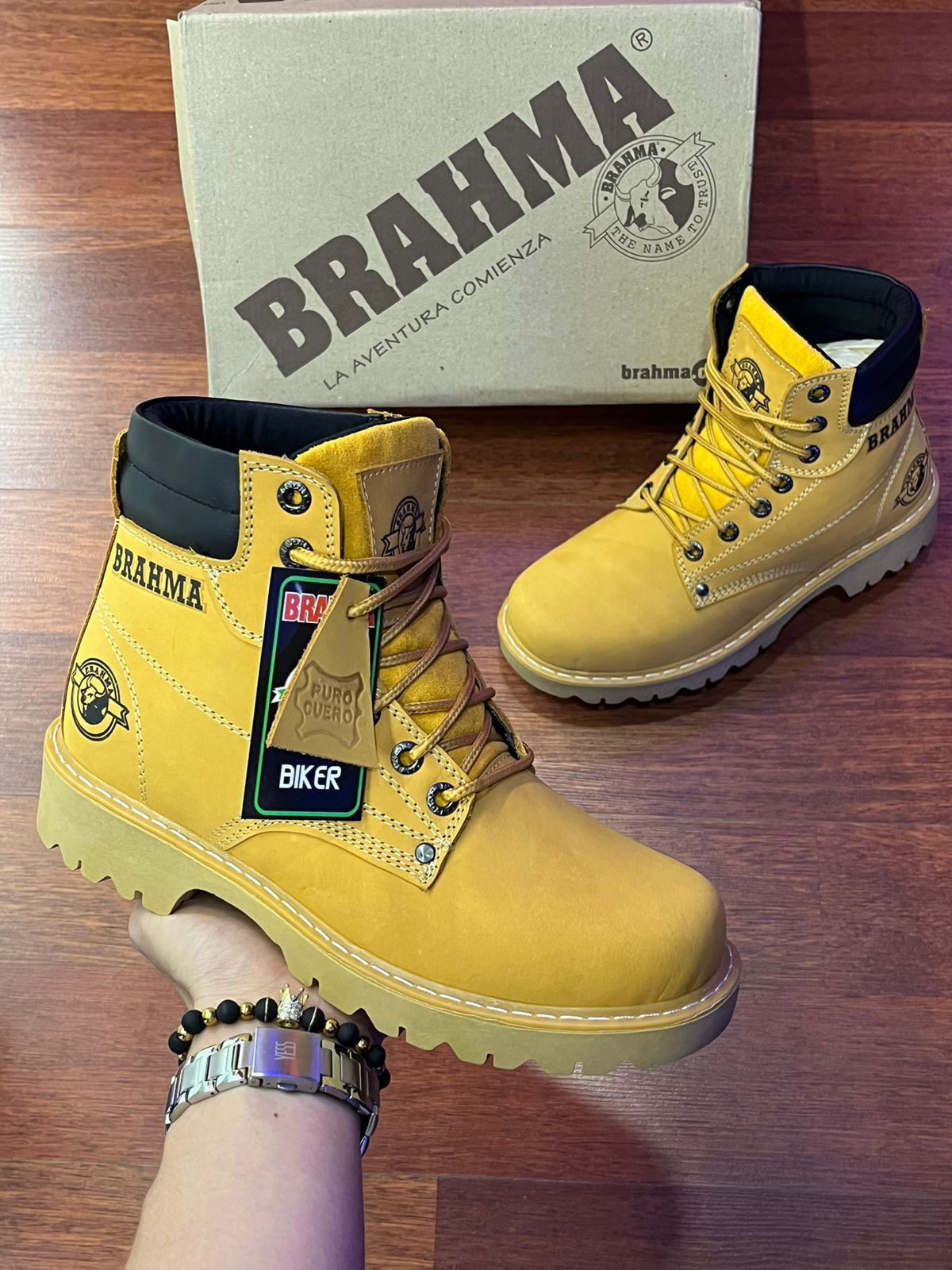 Botas Brahma en Cuero Café con Suela Beis (814955)