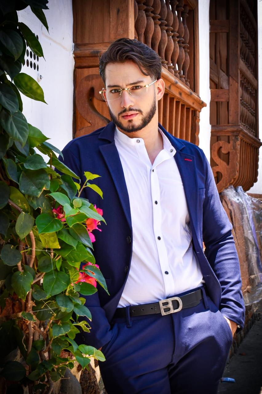 Blazer + Pantalón para Caballero: Estilo, Comodidad y Versatilidad (1175482)