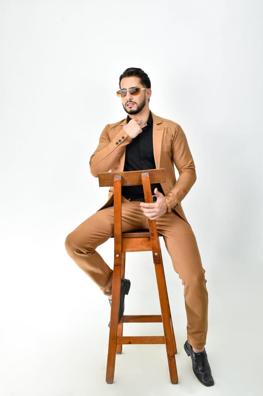 Blazer + Pantalón para Caballero: Estilo, Comodidad y Versatilidad (1175482)