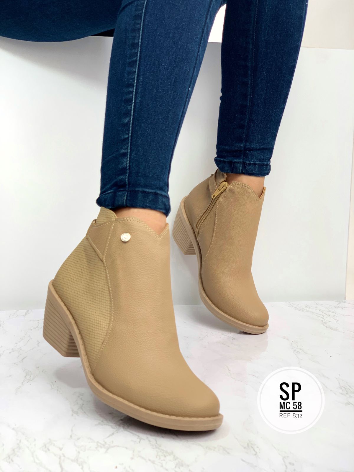 Bota Elegante Mujer – Diseño Sofisticado (1582801)