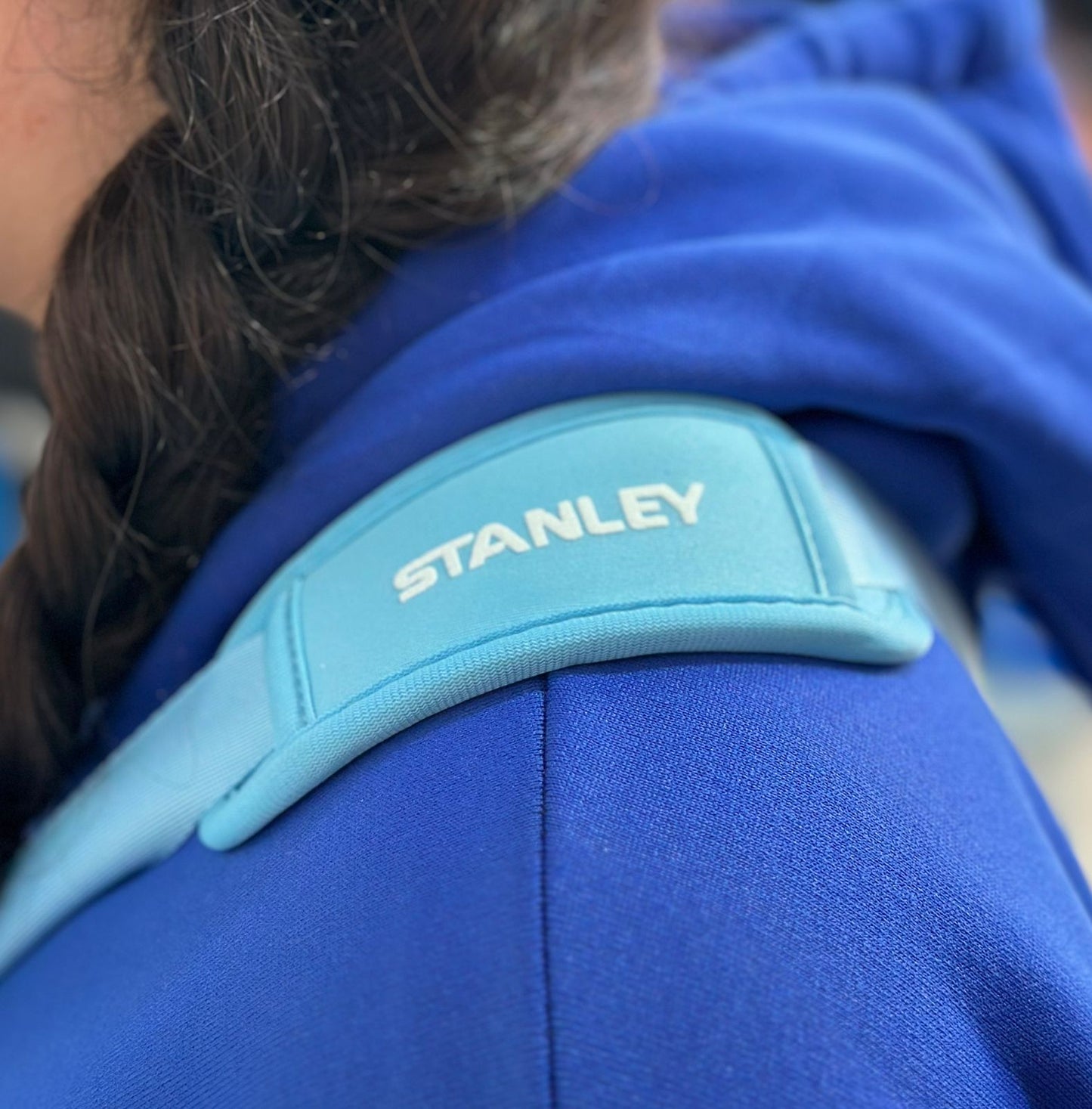 Funda de Neopreno para Termo Stanley – Protección y Estilo en Movimiento (1640209)