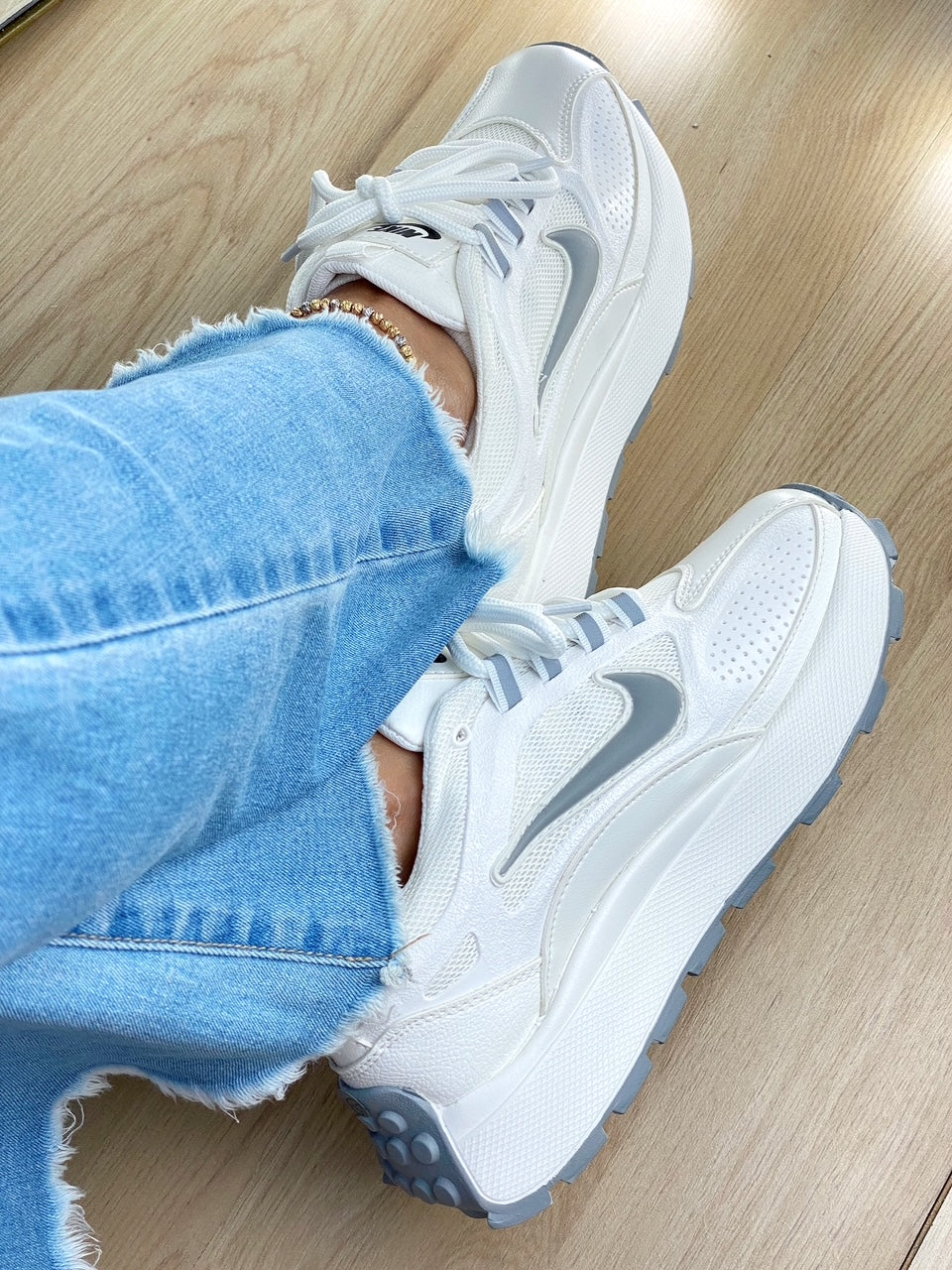 🔥 Nike Bailleli: La Revolución del Sneaker (1647870)