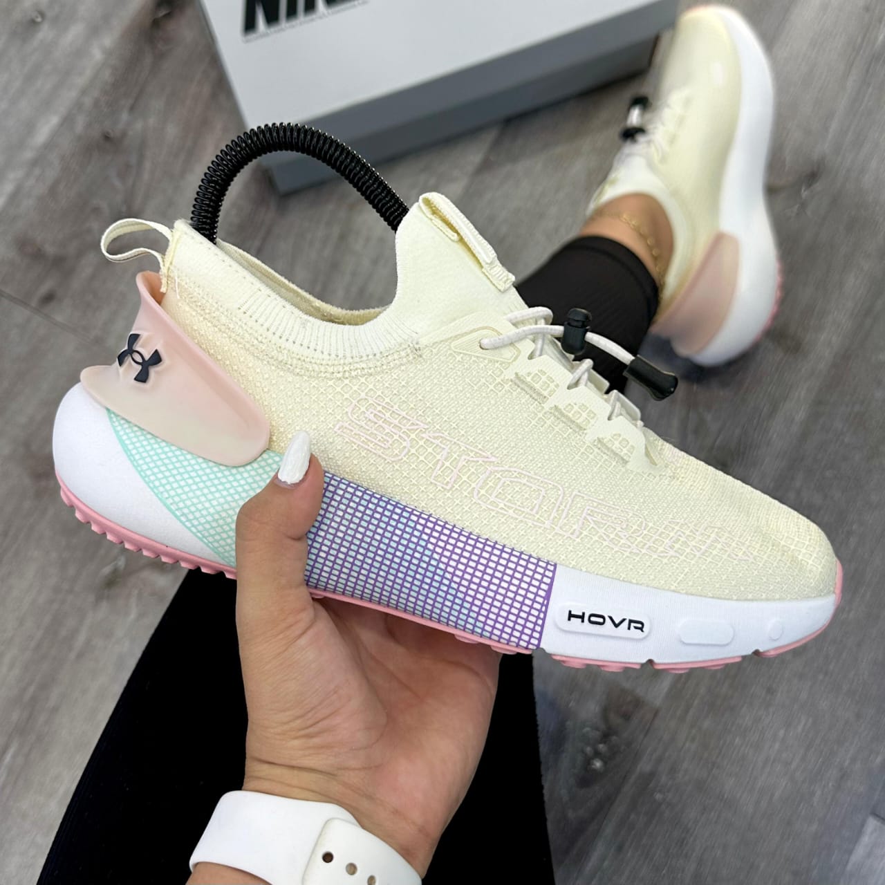 ✨ Tenis Under Armour – Estilo y Confort (1671376)