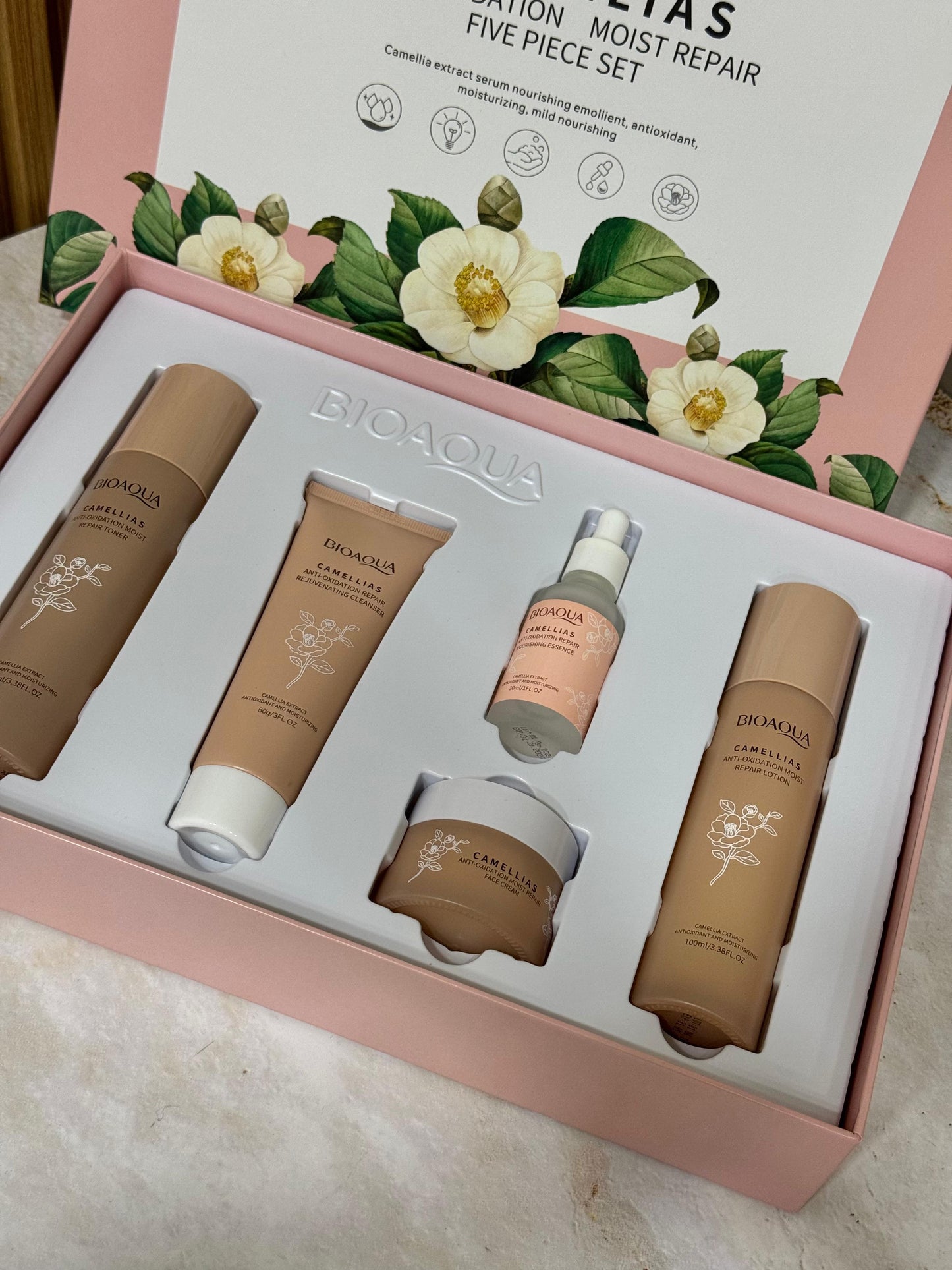 ✨ Kit SKIN CARE BIOAQUA Camellias – Hidratación y Rejuvenecimiento Natural (1677114)