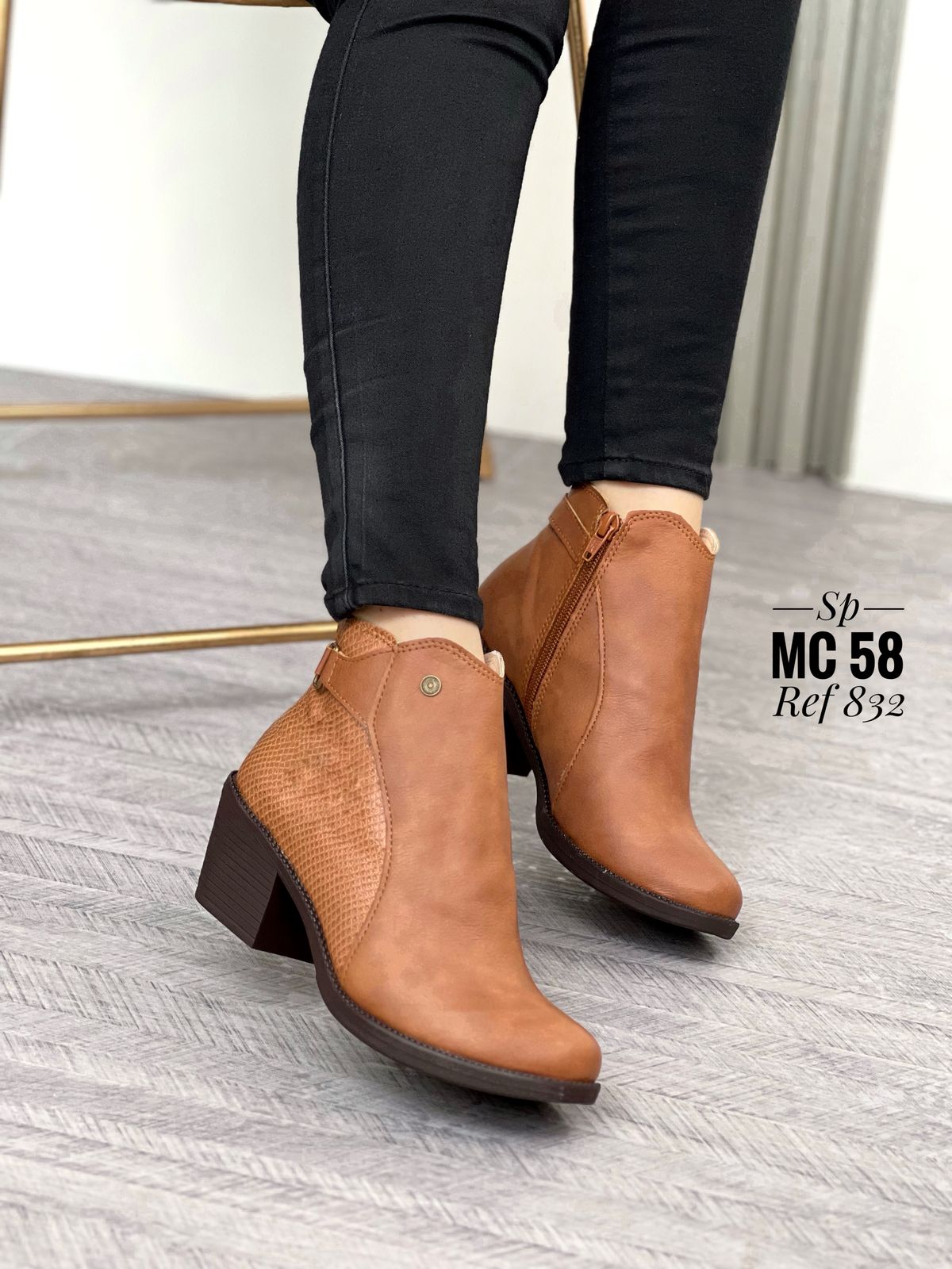 Bota Elegante Mujer – Diseño Sofisticado (1582801)