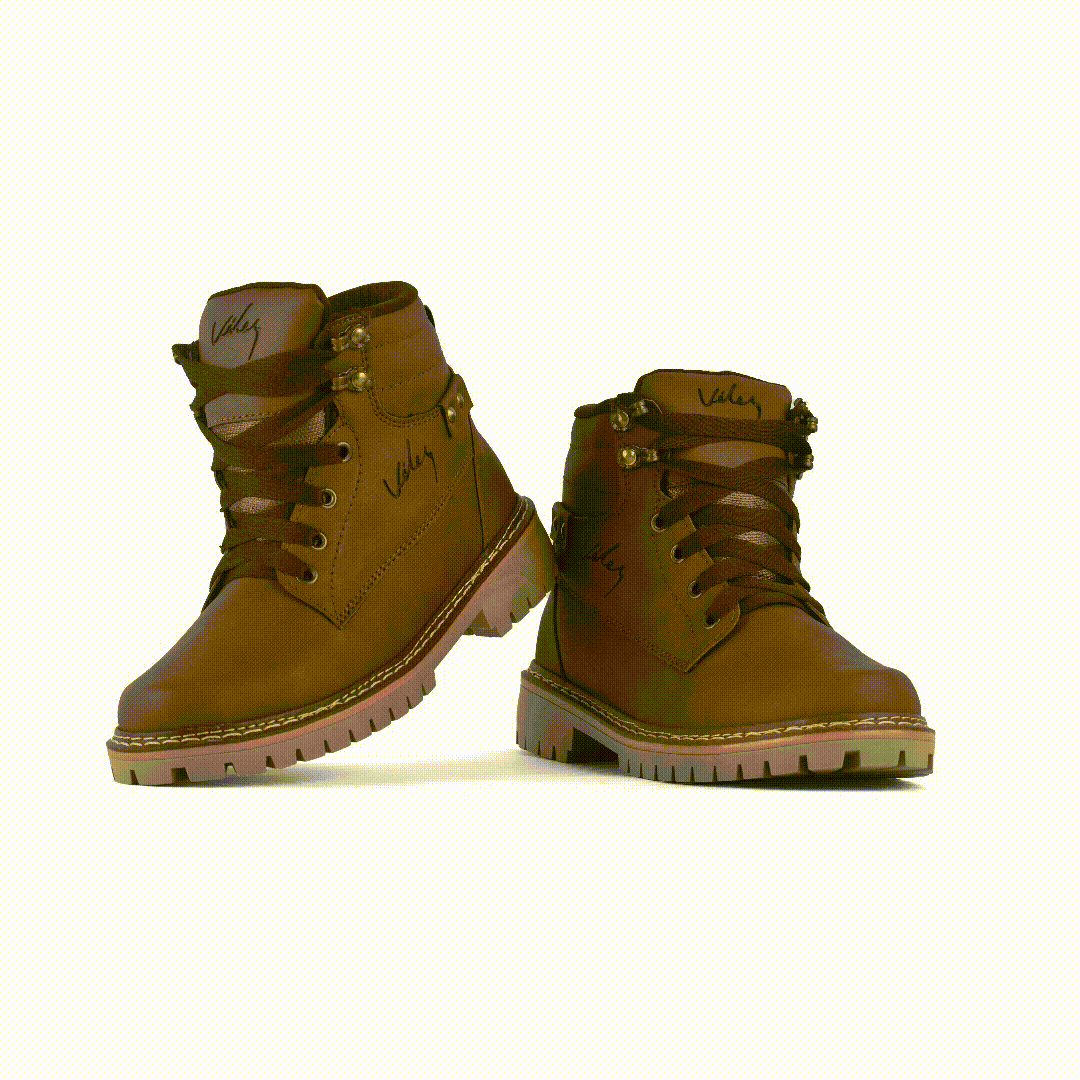 Bota Vélez Hombre – Elegancia y Resistencia en Cada Paso