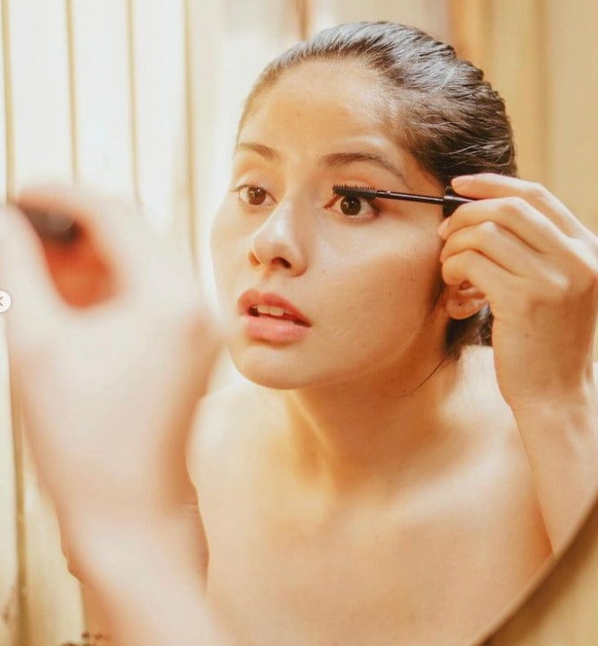 ✨ Sérum Acelerador de Crecimiento para Pestañas y Cejas – 100% Natural (606951)