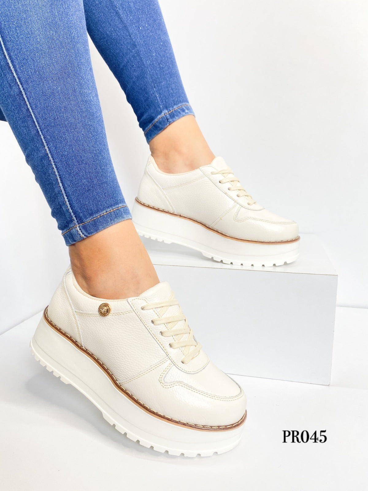 Tenis Vélez Casual Dama – Estilo y Confort en Cada Paso (679836)