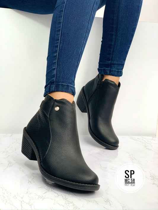Bota Elegante Mujer – Diseño Sofisticado (1582801)