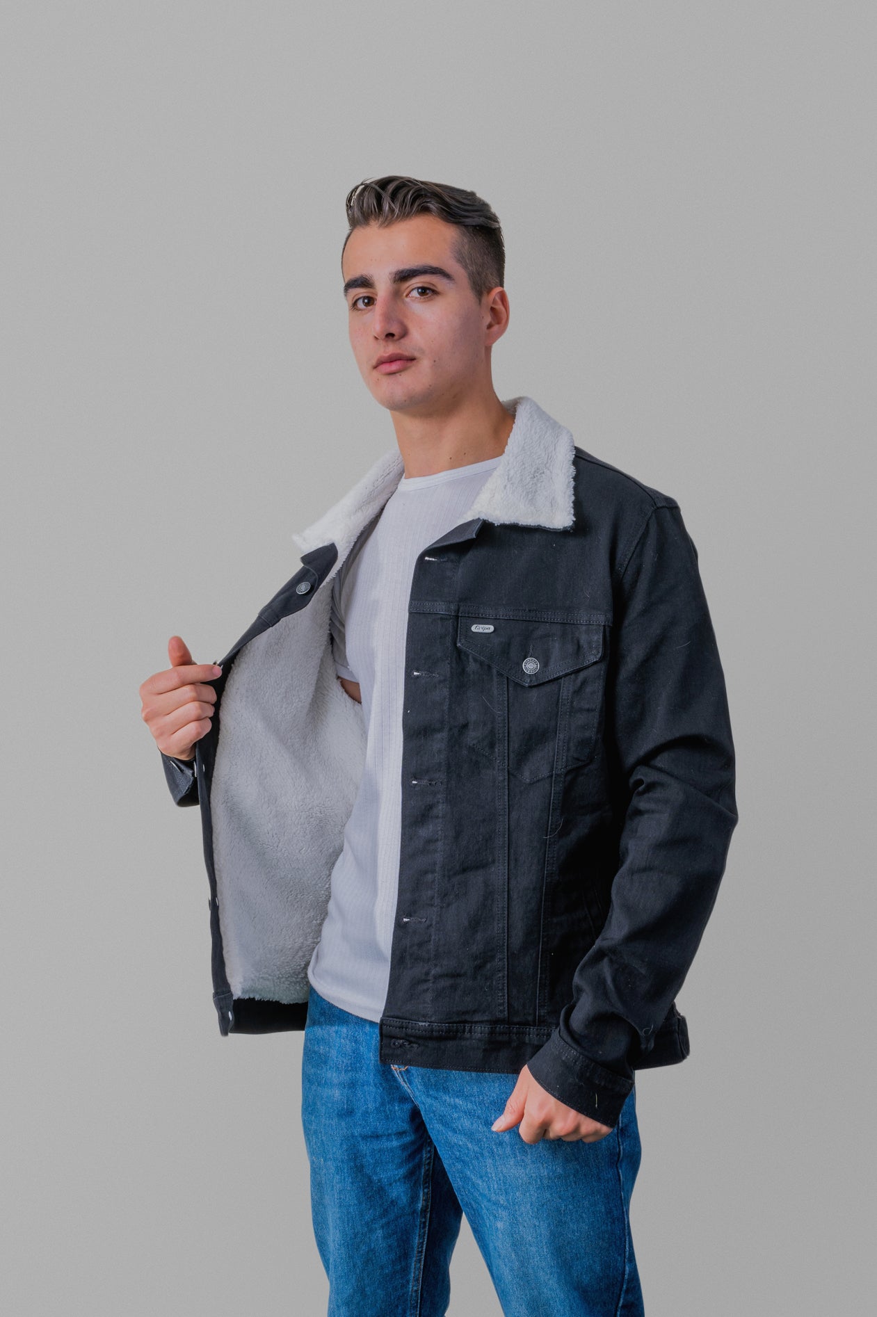 Chaqueta en jean con ovejero  T68A.