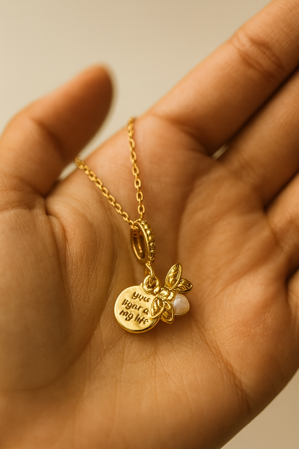 Collar Luciernaga Evangeline Brilla Oscu